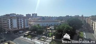 Miete Etagenwohnung  Constitución. Gran piso muy céntrico sin amueblar