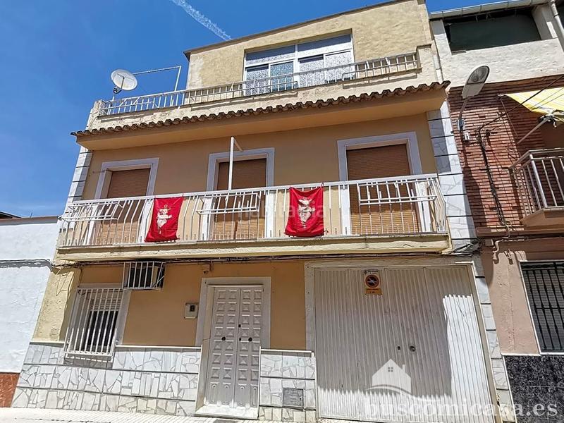 Foto ad8c2469-a548-451b-97eb-fc11736c3b51. Casa amb aparcament a Arrayanes Linares