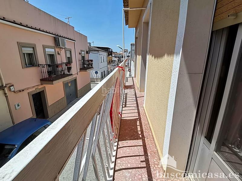 Foto ae0bd58f-ac7a-4aba-b29e-7af8ac8cd183. Casa amb aparcament a Arrayanes Linares