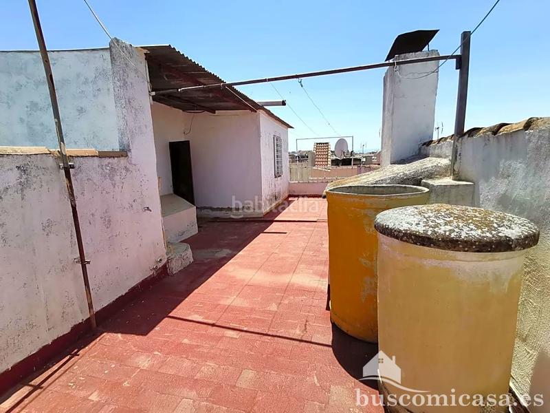 Foto b3ea35b9-fcd2-41e6-bb51-e012b9566e70. Casa amb aparcament a Arrayanes Linares