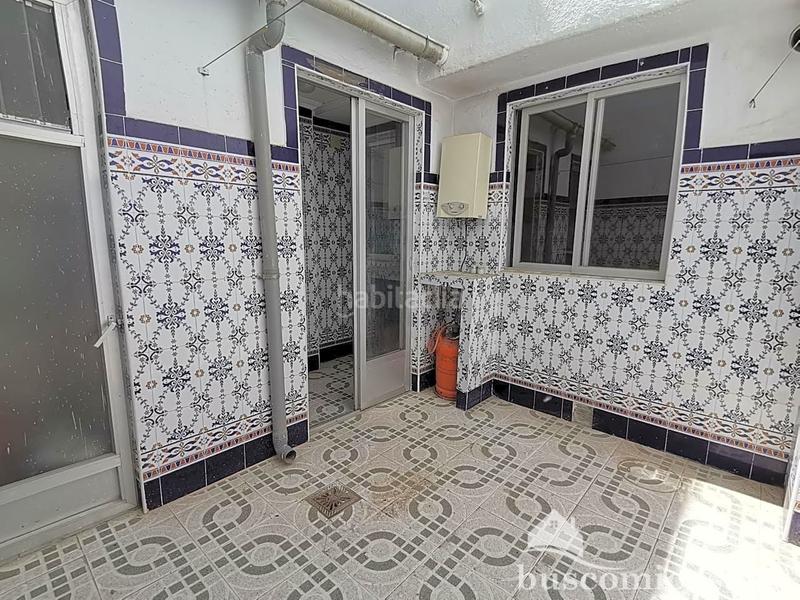 Foto fff4ea18-131f-4bbc-b60f-e21a2331008f. Casa amb aparcament a Arrayanes Linares