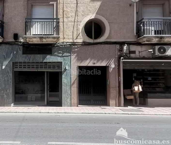 Foto cf05afad-3630-43d8-9247-ad3826923734. Alquiler local comercial bonito local para iniciar tu negocio en Linares