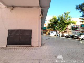 Aparcament cotxe  Manuel lozano garrido. Garaje cerrado en calle manuel lozano garrido
