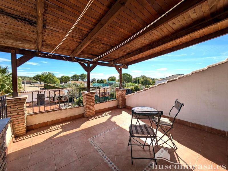 Foto 41a841f3-f1b5-4d84-8777-8489305586ed. Masía fantástica casa en urbanización los almendros. en Linares