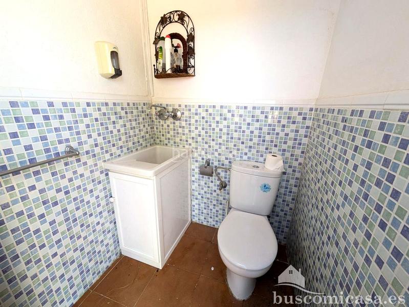 Foto f005365a-324a-426b-bd6e-c996ffd533e0. Masía fantástica casa en urbanización los almendros. en Linares