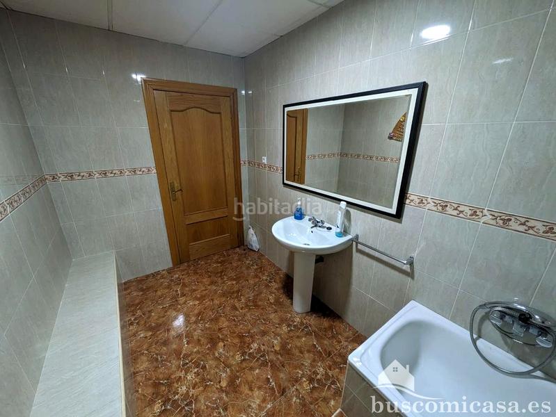 Foto 15f77a65-c5f1-4037-b7f4-3a5d41f25f4f. Alquiler local comercial estupendo local para iniciar tu negocio en Linares