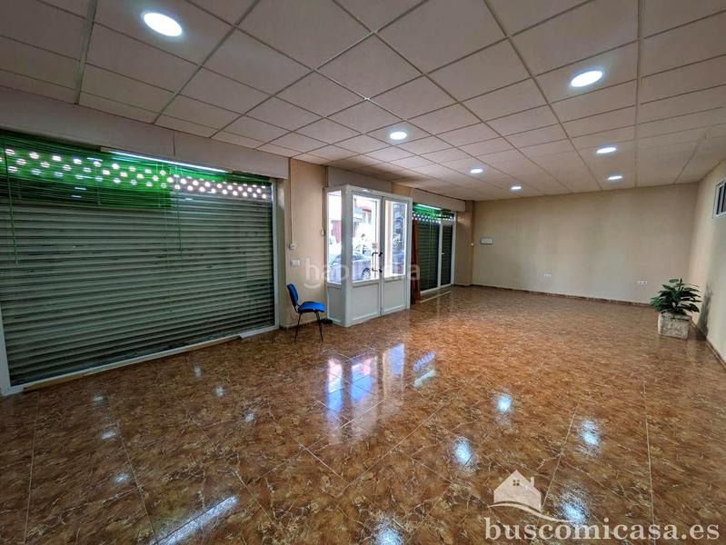 Foto bd0c908e-f10b-40ed-8dae-31db6e8b6b54. Alquiler local comercial estupendo local para iniciar tu negocio en Linares