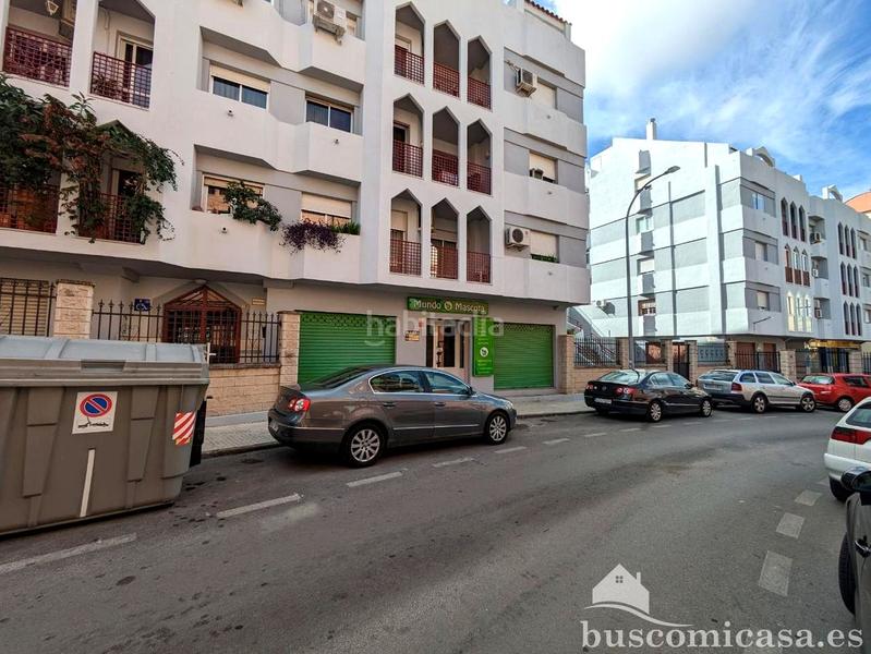 Foto bb854e02-b5b2-46ab-aa46-940993024b82. Lloguer local comercial a Zona Hospital Linares