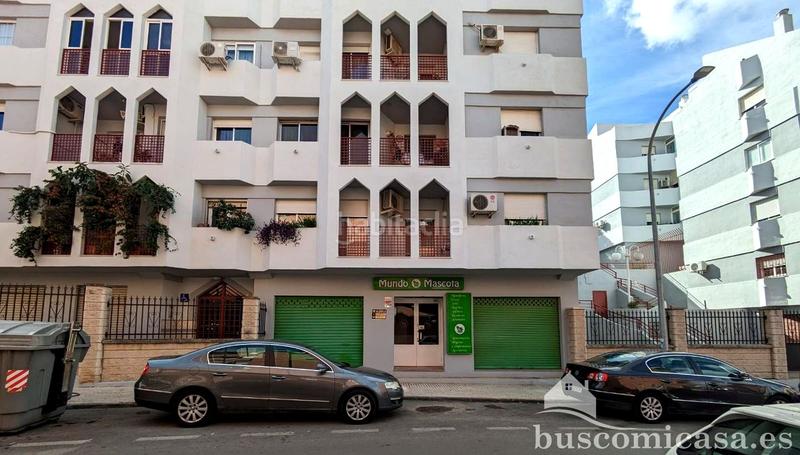 Foto 2f7781a6-f8fd-4d39-becd-e0ab288b41df. Rent business premise in Zona Hospital Linares