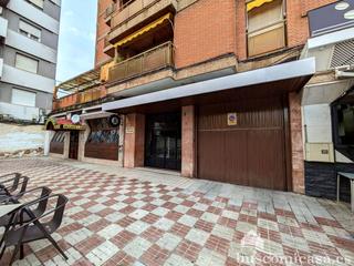Aparcament cotxe  Aníbal e himilce. Plaza de garaje para motos