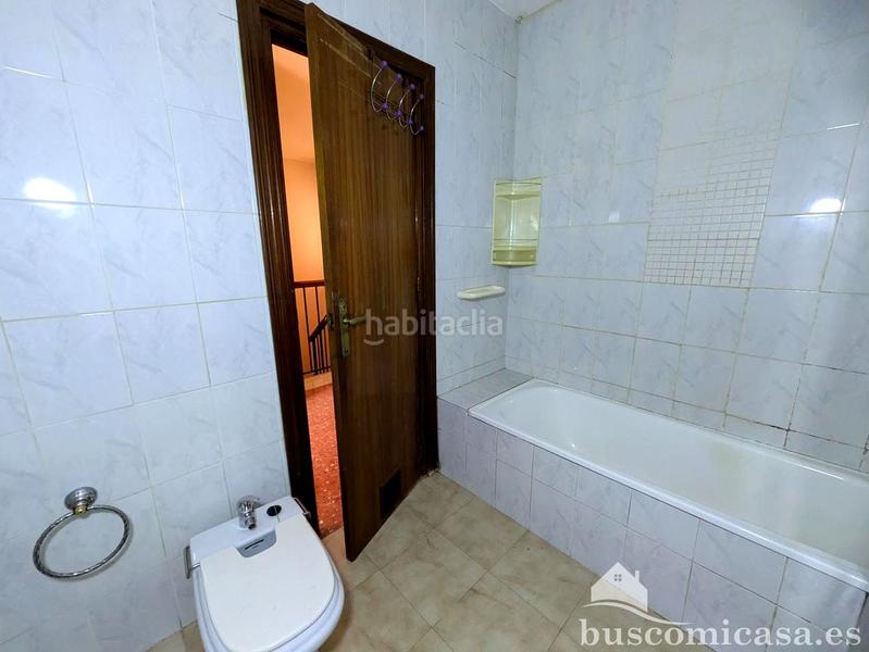 Foto 45944331-c8f0-4745-8d4f-bf6ad1a089f1. Maison avec parking dans Bailén