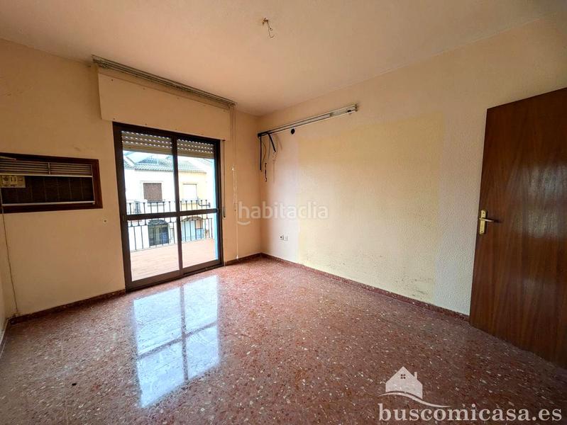 Foto 6bcdb111-f05f-4302-8f48-8630141a6e98. Maison avec parking dans Bailén