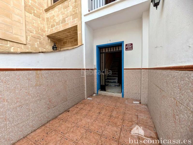 Foto b7bcbe2f-c98a-4211-9fdb-f46a1dc57772. Maison avec parking dans Bailén