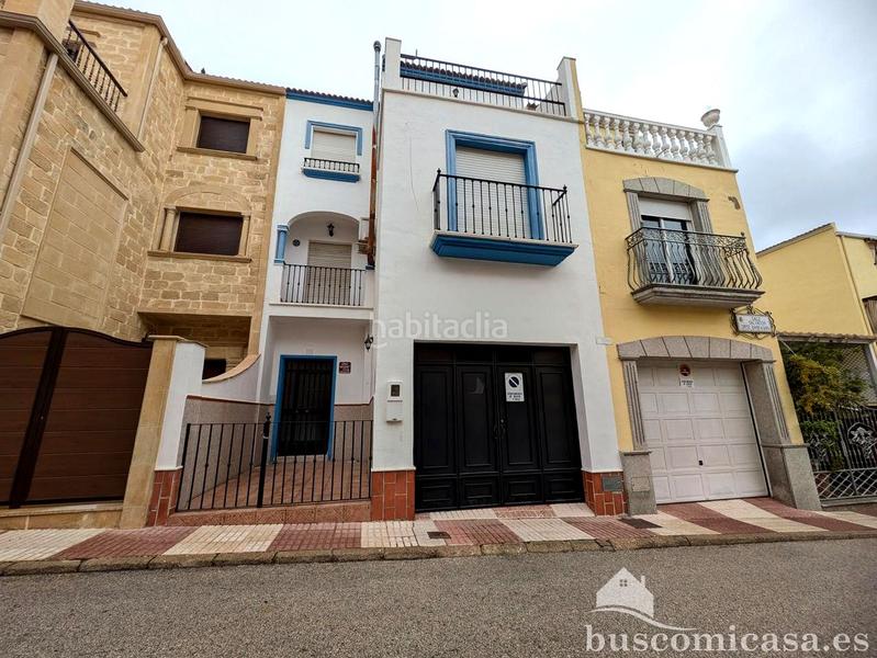 Foto c1a862af-a79a-4fd4-9646-f409e6942713. Maison avec parking dans Bailén