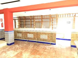 Masia  De picena. Venta de piso  local  suelo urbano residencial