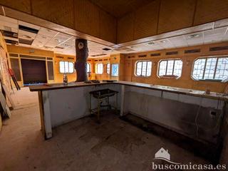 Locale commerciale in Aníbal E Himilce