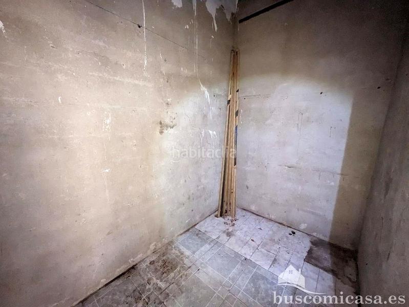 Foto 1ed3e117-0674-4d16-ad42-ff4afb103c3d. Alquiler local comercial gran local muy céntrico en Linares