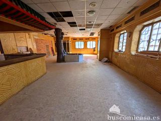Lloguer Local Comercial  Aníbal e himilce. Gran local muy céntrico