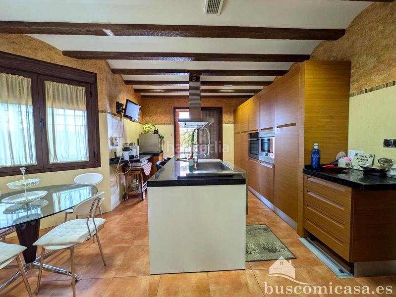 Foto 9deaac52-3993-4052-ad5c-788a9d1f02e6. Casa amb calefacció aparcament piscina a San Roque - La Cruz - La Rozuela Linares