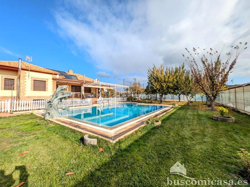 Foto a148c5b4-8774-4a1a-9dbe-f881702a1de0. Casa amb calefacció aparcament piscina a San Roque - La Cruz - La Rozuela Linares