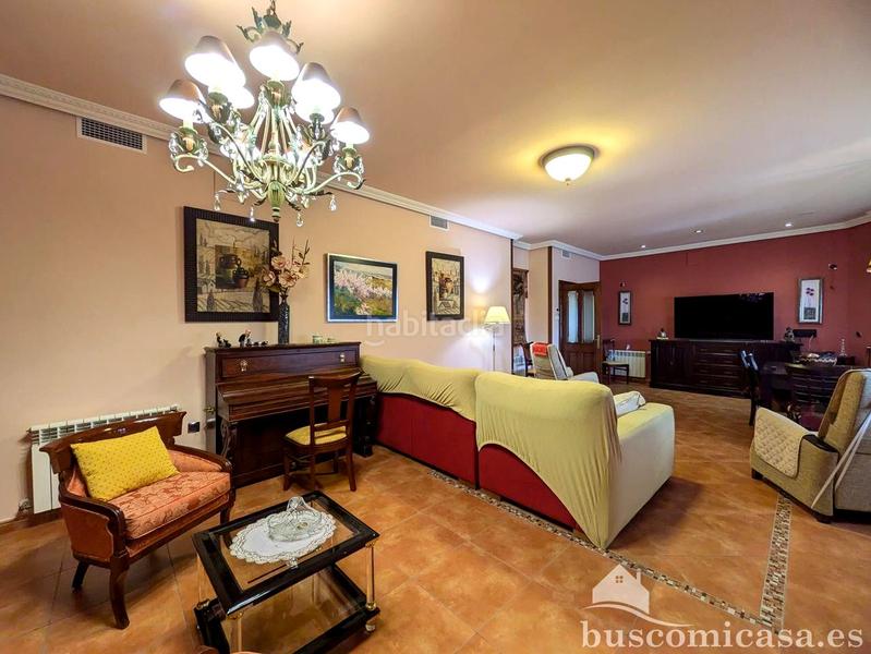 Foto c4ec7d17-eb75-41c1-850e-0e2270ba640a. Casa amb calefacció aparcament piscina a San Roque - La Cruz - La Rozuela Linares