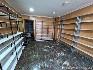 Lloguer Local Comercial  Andrés segovia. Estupendo local cerca de colegios