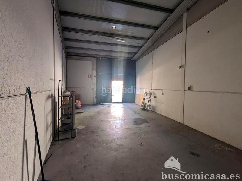 Foto 3db4c98e-5184-4ba4-825c-b685757de666. Alquiler local comercial estupendo local comercial en Linares