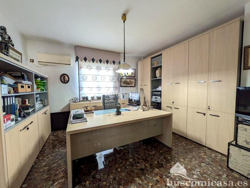 Foto 5b3714ac-6b75-4e6a-a470-2fd98d095707. Etagenwohnung mit heizung parking in Centro ciudad Linares