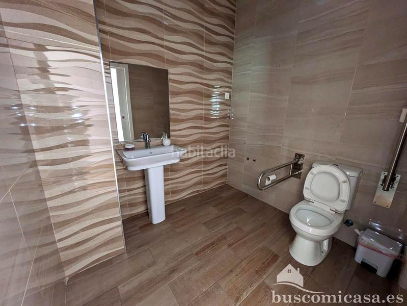 Foto 734ead53-660c-4cec-9b7f-e9c4b095d8f3. Alquiler local comercial estupendo local reformado en Linares