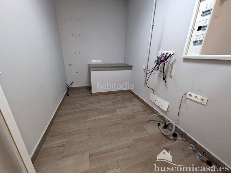 Foto d3014325-b3d3-4d32-a927-fc2fcd14e6af. Alquiler local comercial estupendo local reformado en Linares