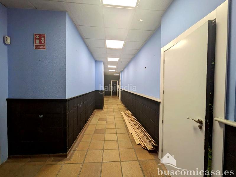 Foto 04df0851-4b58-4a0a-ac8e-dec2a6ab3b5d. Alquiler local comercial estupendo local en zona céntrica en Linares