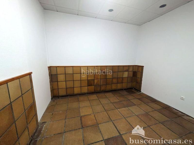 Foto 2bf24327-5040-4ba4-b331-625b422adcab. Alquiler local comercial estupendo local en zona céntrica en Linares