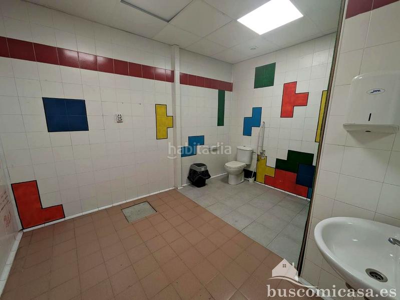 Foto fea388e6-2461-4028-9479-1118e643f781. Alquiler local comercial estupendo local en zona céntrica en Linares