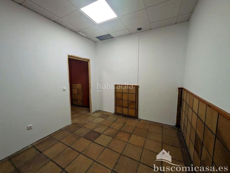 Foto cc0250c3-4659-49dd-a1af-050667b7208c. Lloguer local comercial a Linarejos Linares