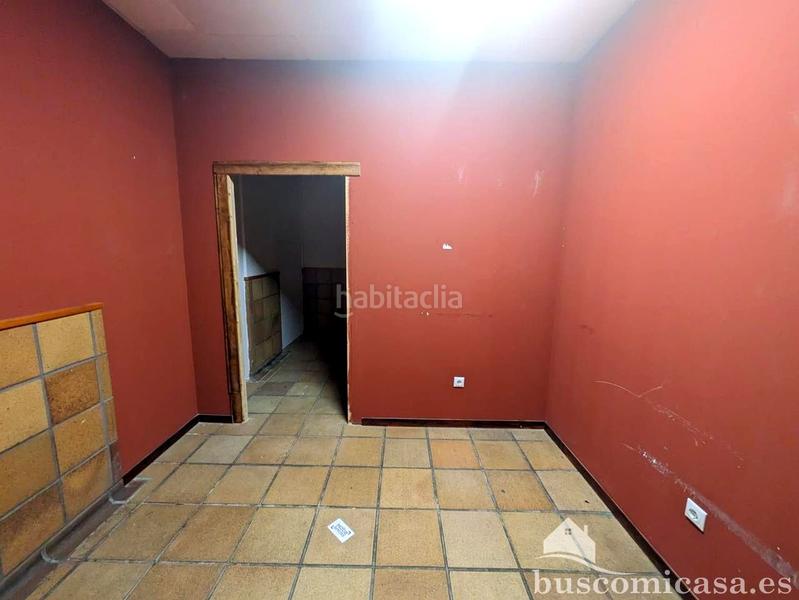 Foto dec47c63-894a-4130-b3f1-a0bf03b27728. Lloguer local comercial a Linarejos Linares