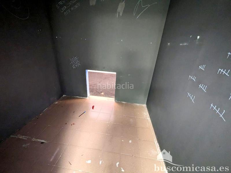 Foto a1c94c46-177d-4346-8f2c-aa53ddbc3003. Location local commercial dans Linarejos Linares