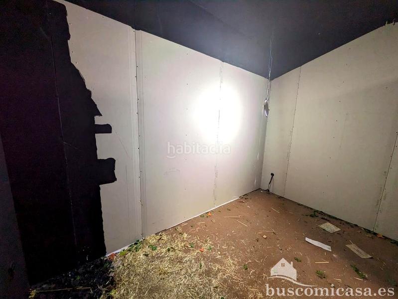 Foto dec5fc6e-74b0-4de7-b9b2-eac015a8d3d8. Location local commercial dans Linarejos Linares