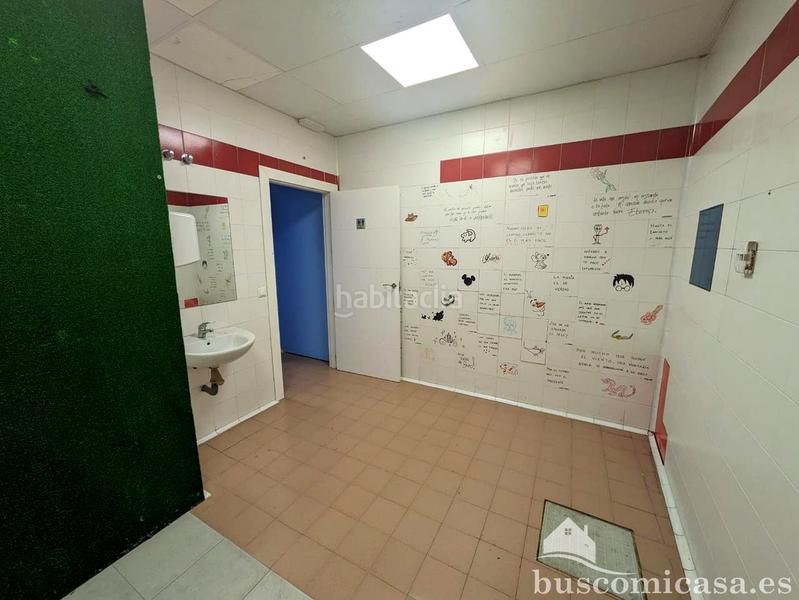 Foto 808e66be-5763-4e76-b95d-63d67bc4e1c8. Rent business premise in Linarejos Linares