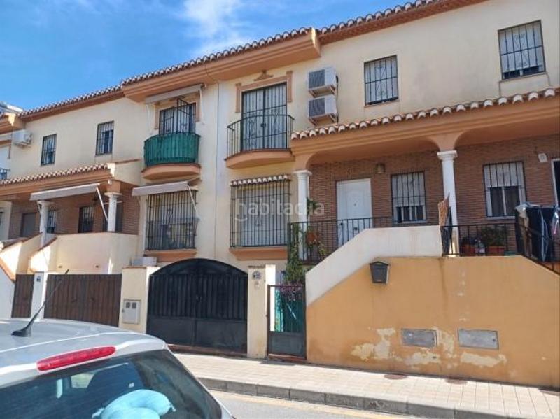 Foto b4b8d6e0-80a5-46ba-8b2a-9e2196df9480. Casa adossada a Ambroz Vegas del Genil