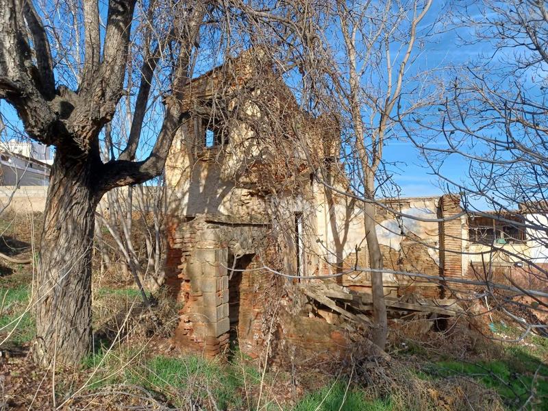 Foto d0a3aee9-3e27-47ff-be28-d90d3db3696b. Terrain résidentiel dans Guadix