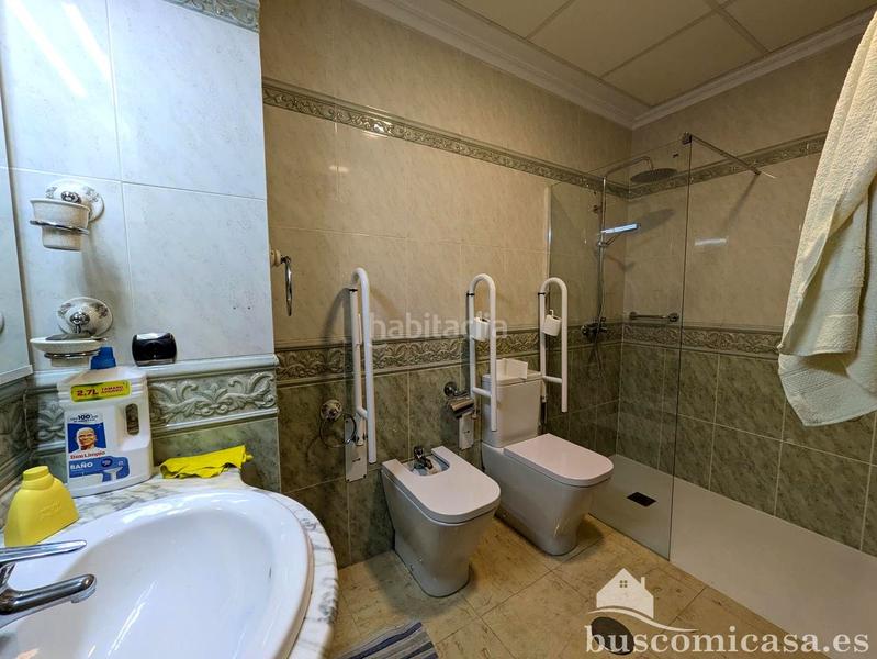 Foto 05144a42-a179-4323-9518-e5149a59b8c0. Maison avec parking dans La Zarzuela - San José - Belén Linares