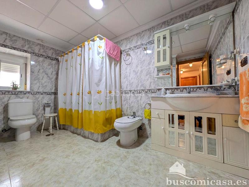 Foto 4af25cea-2ecb-4570-b768-badd7c00b8ce. Maison avec parking dans La Zarzuela - San José - Belén Linares