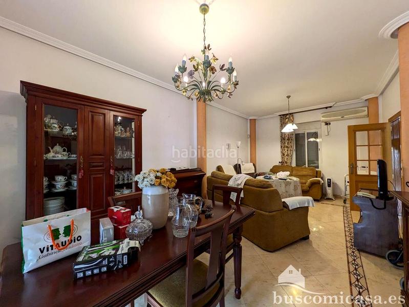 Foto ce1429c5-a2da-40d8-9ddb-a399a557cc0c. Maison avec parking dans La Zarzuela - San José - Belén Linares