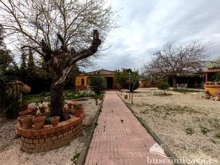 Masía  Llanos de la encina. Preciosa casa en urbanización llanos de la encina.