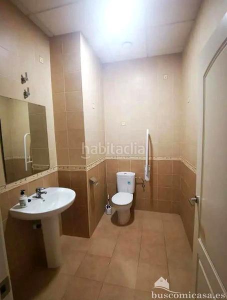 Foto 9334f64e-bf36-4a96-b790-aad5a4faa164. Alquiler local comercial estupendo local para iniciar tu negocio en Linares