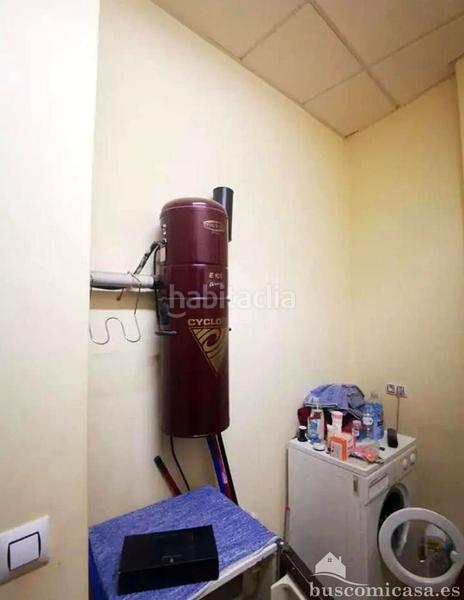 Foto a87d4005-832d-4d7f-a27b-60167b6f9f86. Alquiler local comercial estupendo local para iniciar tu negocio en Linares