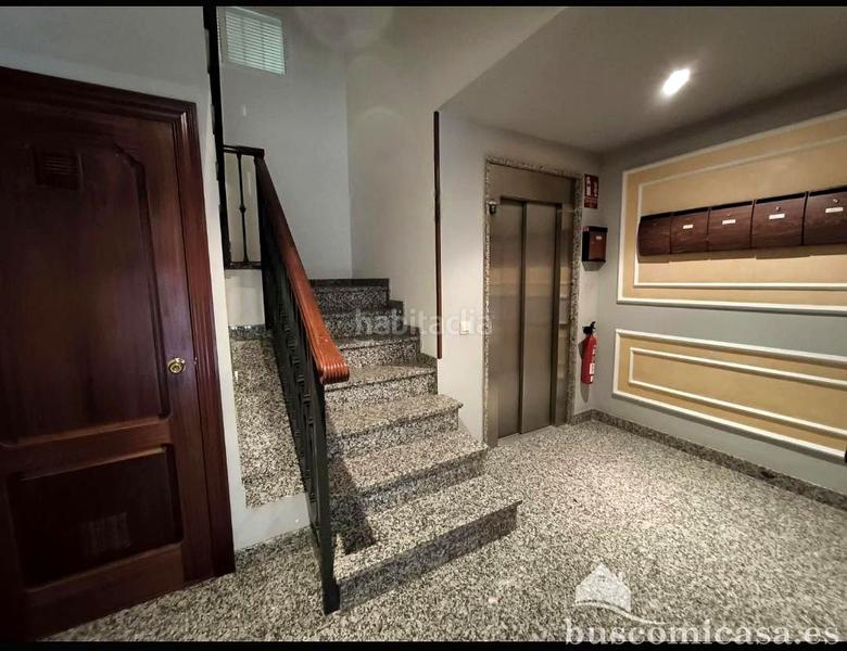 Foto be812ea2-bb31-49f5-ae83-0524396c5369. Pis a Centro ciudad Linares