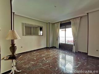 Lloguer Pis  Cervantes. Fantástico piso con dos patios en calle cervantes
