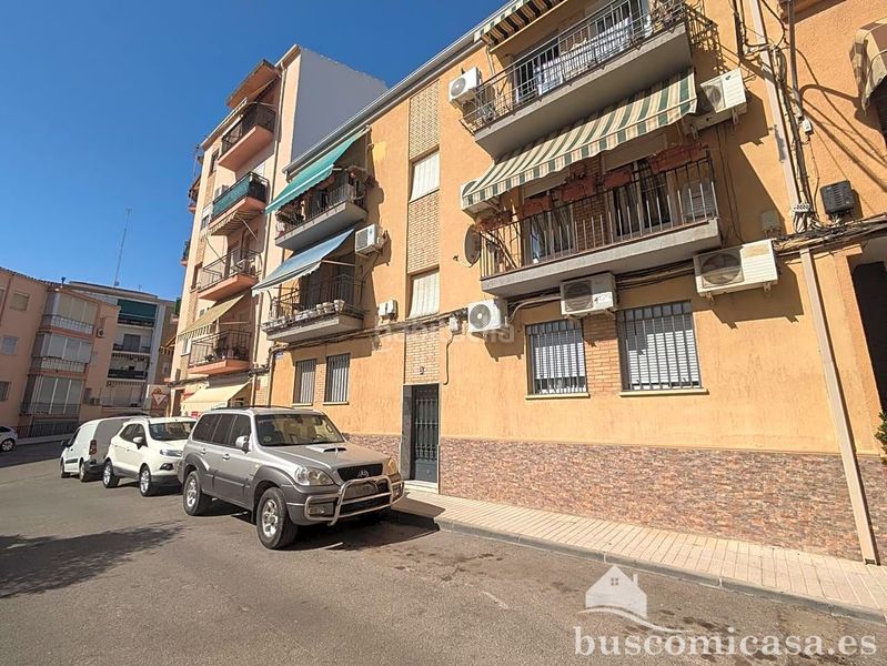 Foto 4e2723c8-89cf-4256-9c44-3e975b537d7c. Pis a Linarejos Linares