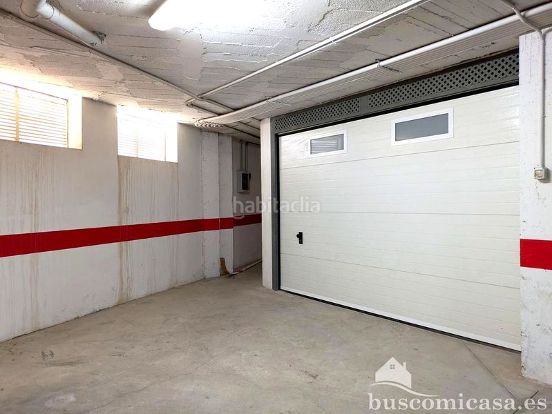Foto b110923e-12e2-4081-8836-ac45ac96e5ed. Aparcament cotxe a Zona Hospital Linares